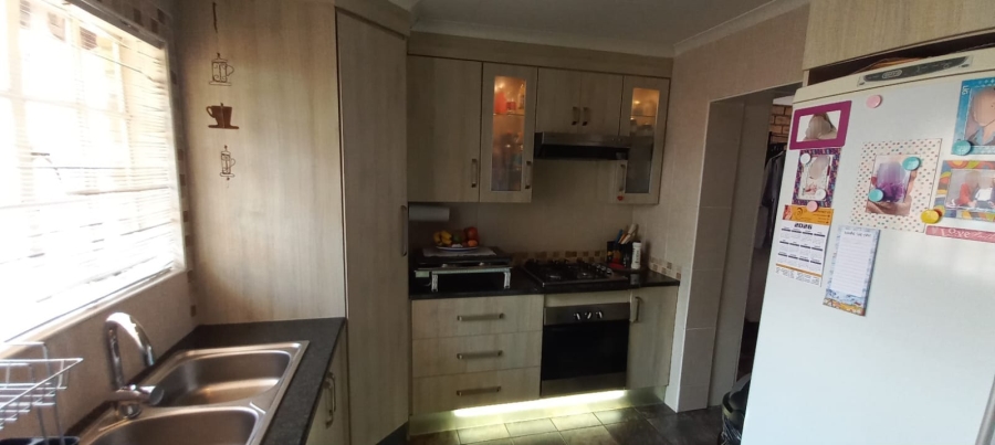 To Let 3 Bedroom Property for Rent in La Provance Free State